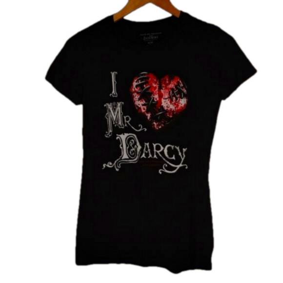 pride and prejudice and zombies Tops - PRIDE AND PRÉJUDICE AND ZOMBIES T SHIRT SIZE MEDIUM